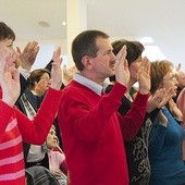  16 ekip dorosłych i trzy młodzieżowe – łącznie około 130 osób duchownych i świeckich chce dać świadectwo wiary żywej