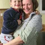 Pani Irina z synem Makarym:  – W Donbasie został mój mąż... 