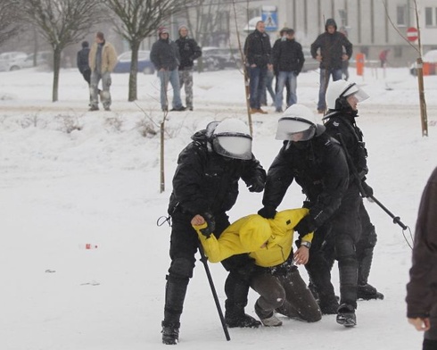 Kolorz ostro o ataku policji na górników