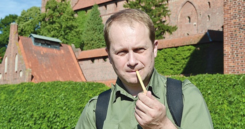 Marek Adamkowicz, z urodzenia gdańszczanin. Dziennikarz „Polski. Dziennika Bałtyckiego”, publicysta i prozaik 