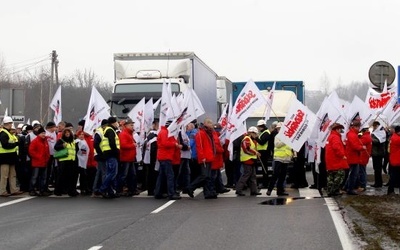 Związkowcy zablokowali dwie ważne trasy