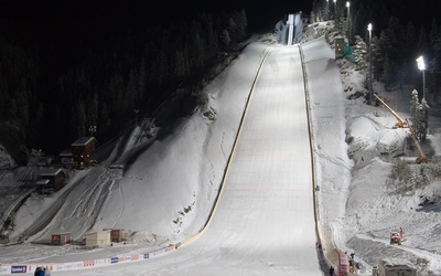 Pięciu Polaków na lotach w Vikersund