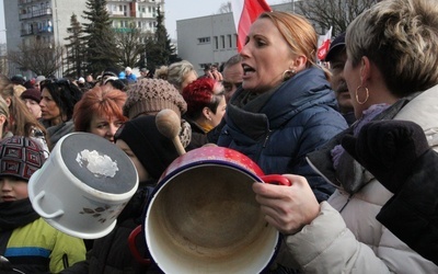 "Nadal noszę obiady"