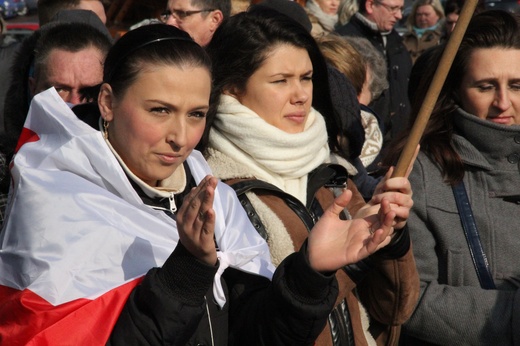 Protest kobiet przed siedzibą JSW