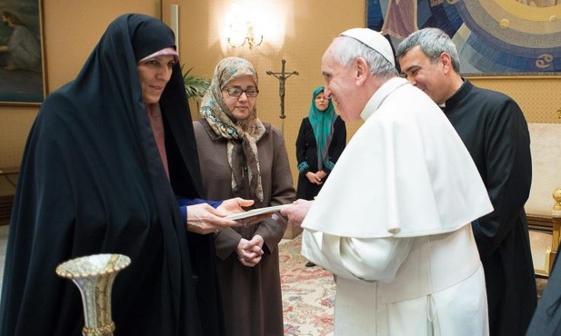 Shahindokht Molaverdi i papież Franciszek