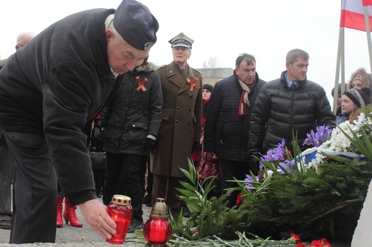 Obchody 70. rocznicy śmierci gen. Czerniachowskiego w Pieniężnie