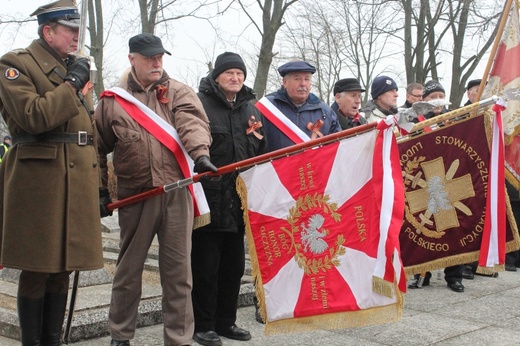 Obchody 70. rocznicy śmierci gen. Czerniachowskiego w Pieniężnie