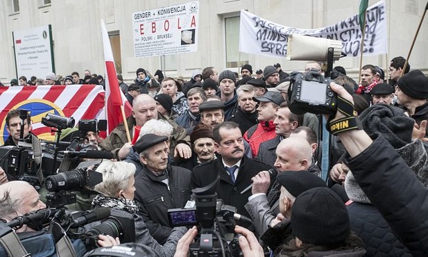 Rolnicy znowu idą na Warszawę