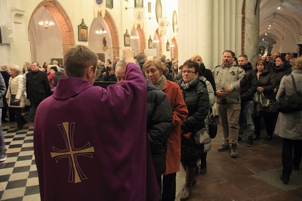 Środa Popielcowa w katedrze oliwskiej