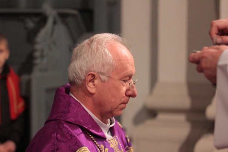 Środa Popielcowa w katedrze łowickiej