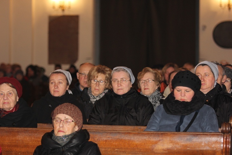 Środa Popielcowa w katedrze łowickiej