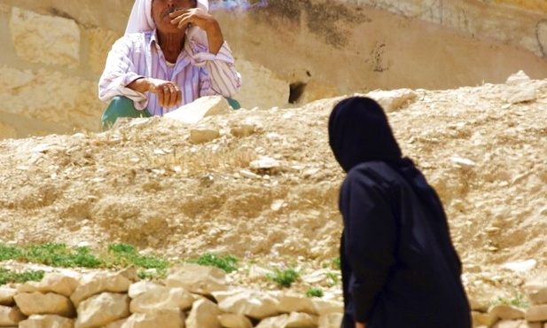 Mniszka i Arab