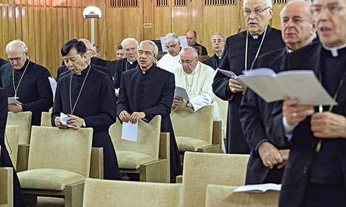  23.02.2015. Ariccia. Włochy. Papież wraz ze współpracownikami z Kurii Rzymskiej odbywa doroczne rekolekcje wielkopostne. Potrwają do 27 lutego, a nauki głosić będzie włoski karmelita o. Bruno Secondin.  Ich tematem ma być duszpasterskie odczytanie historii proroka Eliasza.  