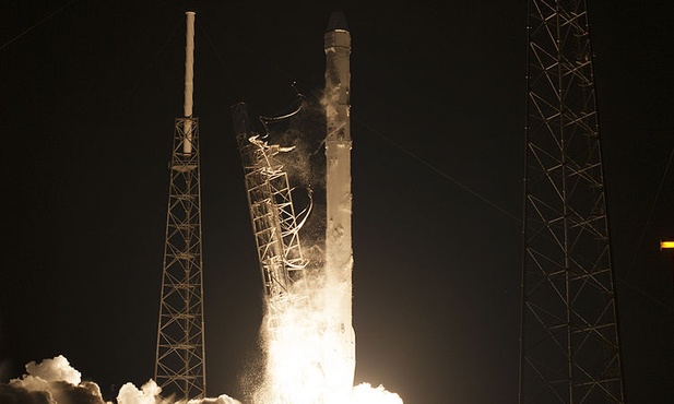 Falcon 9 pozostanie na Ziemi