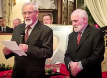 Pierwszymi laureatami Lauru Dziennikarza Warmii i Mazur zostali Zenon Złakowski (po lewej) oraz Erwin Kruk