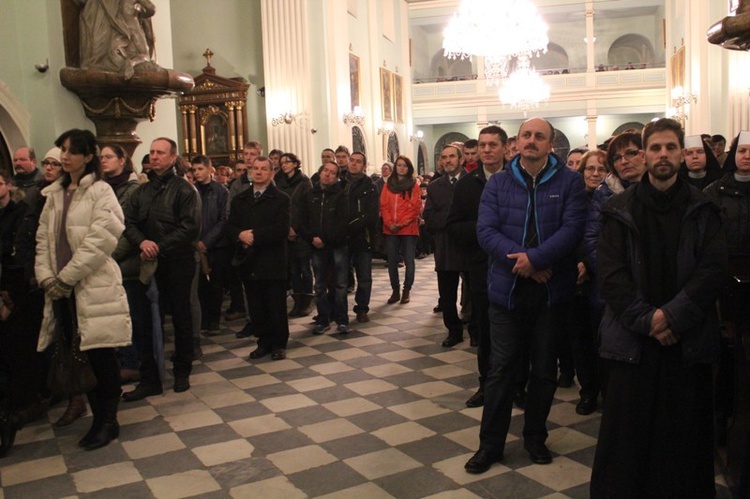 Krzyż ŚDM i ikona Matki Bożej w Cieszynie