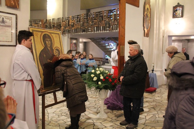 Krzyż ŚDM i ikona Matki Bożej w Wiśle