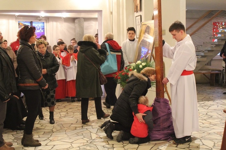 Krzyż ŚDM i ikona Matki Bożej w Wiśle