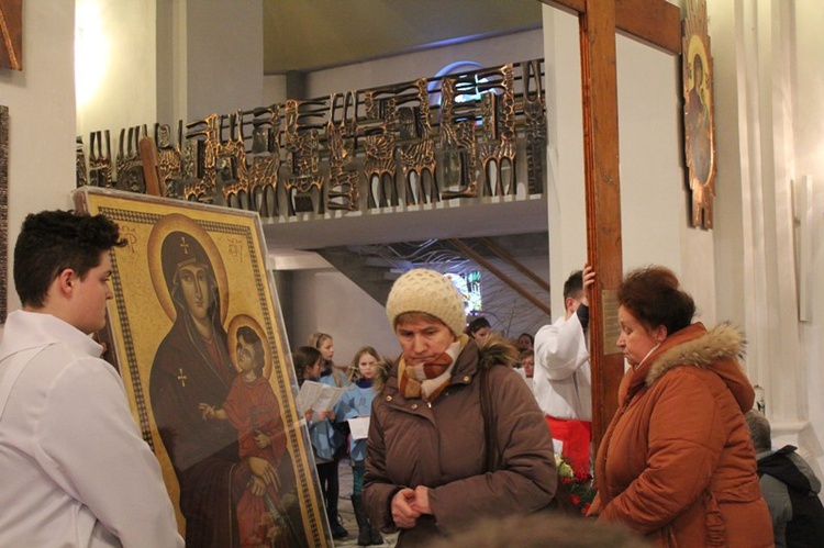 Krzyż ŚDM i ikona Matki Bożej w Wiśle