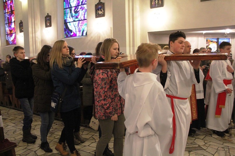 Krzyż ŚDM i ikona Matki Bożej w Wiśle