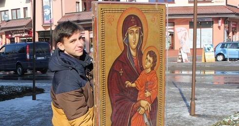 W ustrońskiej parafii św. Klemensa ikona Matki Bożej i krzyż ŚDM towarzyszyły rekolekcjom wielkopostnym