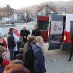 Krzyż ŚDM i ikona Matki Bożej w Rajczy