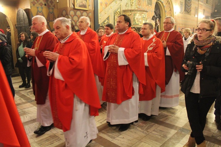 Krzyż ŚDM i ikona Matki Bożej w Żywcu