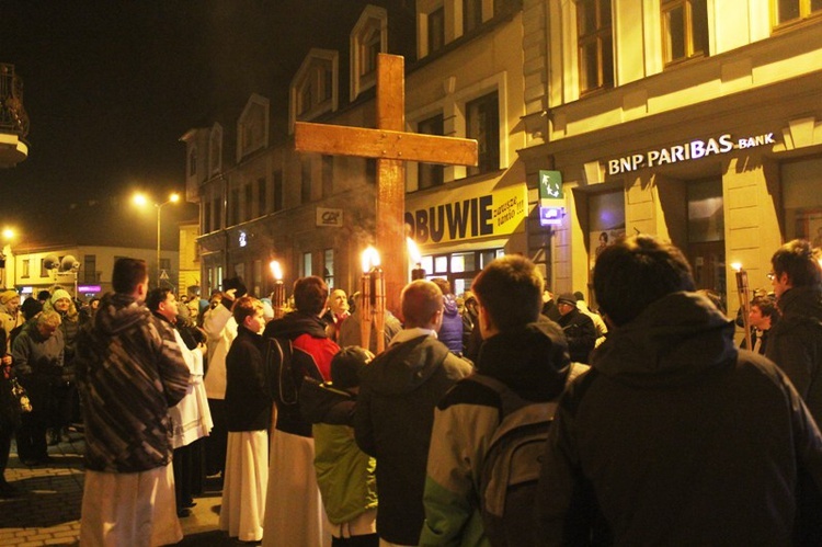 Krzyż ŚDM i ikona Matki Bożej w Żywcu