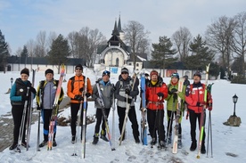 Na nartach "ku górze"