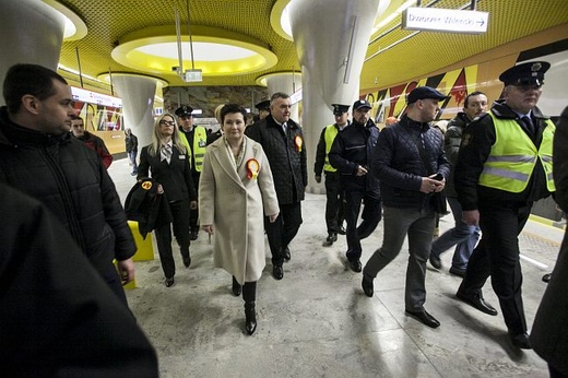 Metro ruszyło