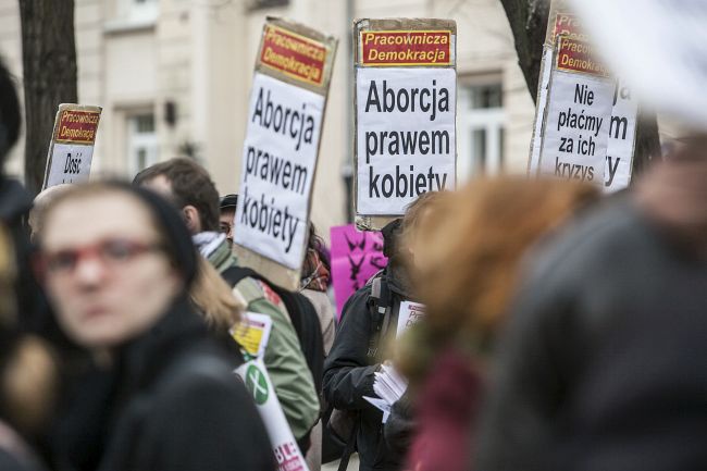 Dziwne hasła na Manifie