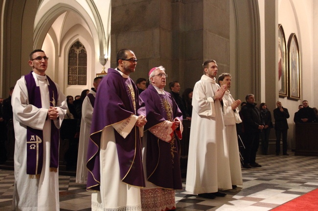 Abp Celestino Migliore na EDK