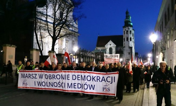 "Chcemy demokracji nie dekoracji!"