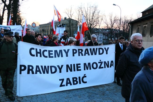 Marsz "W obronie demokracji i wolności mediów". Kraków 2015