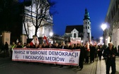 Marsz "W obronie demokracji i wolności mediów". Kraków 2015