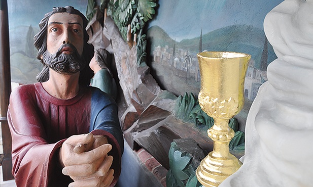Cierpiący Chrystus i kielich męki