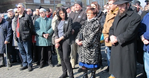 Marsz żywych drogą śmierci