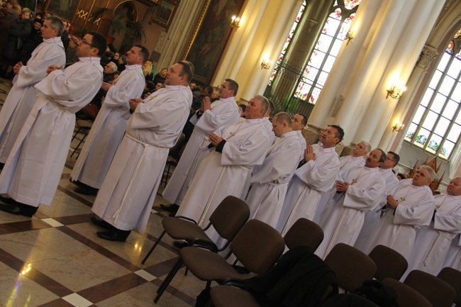 Mamy nowych nadzwyczajnych szafarzy Komunii świętej