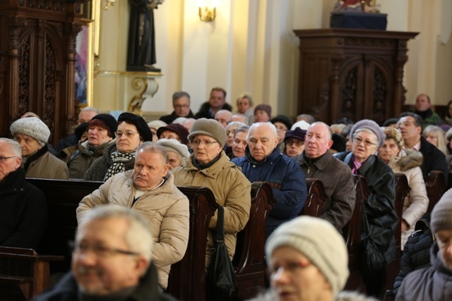 Pogrzeb śp. Moniki Honkisz, zasłużonej katechetki