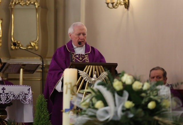 Pogrzeb śp. Moniki Honkisz, zasłużonej katechetki