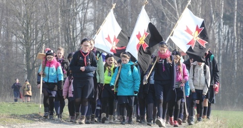 Piesza modlitwa skautów