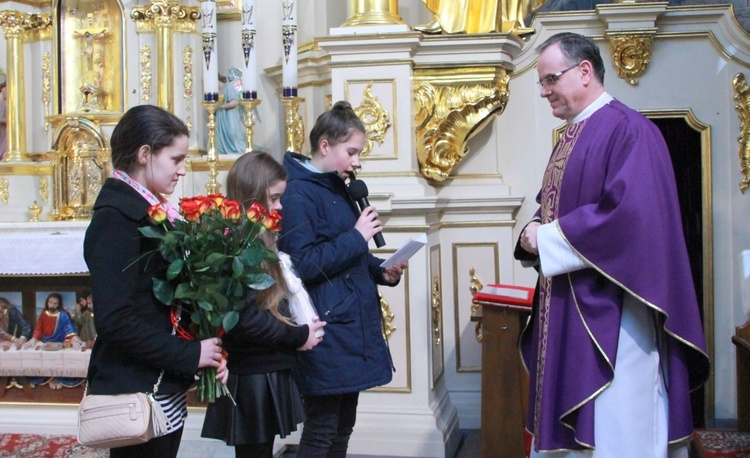 Szkolne Koła Caritas w parafii Zgórsko