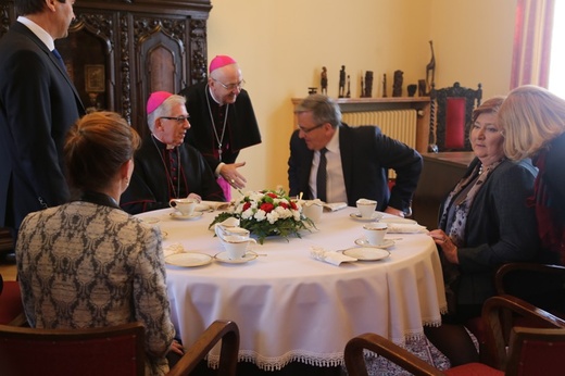 Prezydenci Węgier i Polski w katowickiej katedrze