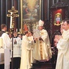 Powyżej: Uroczystej Eucharystii przewodniczył metropolita