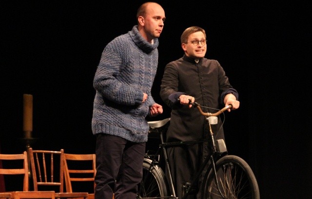 Klerycy na deskach teatru
