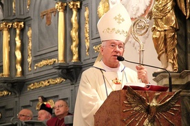 Ordynariusz łowicki bp Andrzej F. Dziuba