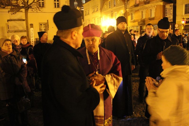 Droga Krzyżowa ulicami Głogówka