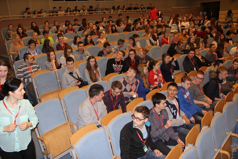 Forum młodzieży - warsztaty uwielbieniowe
