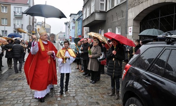 Bp Dajczak o szoku Niedzieli Palmowej