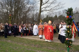 Bp Henryk Tomasik święci pola radomskiego skansenu